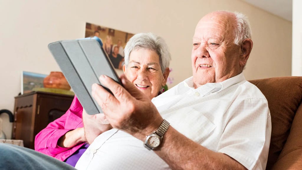 iPad For Seniors 7 Best Reasons to Get One iPadZine
